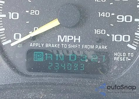 1999 Chevrolet Silverado 1500 from USA, damaged, VIN 1GCEC14WXXE244589